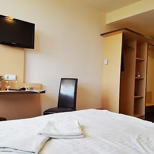 Pest 3* Budapest