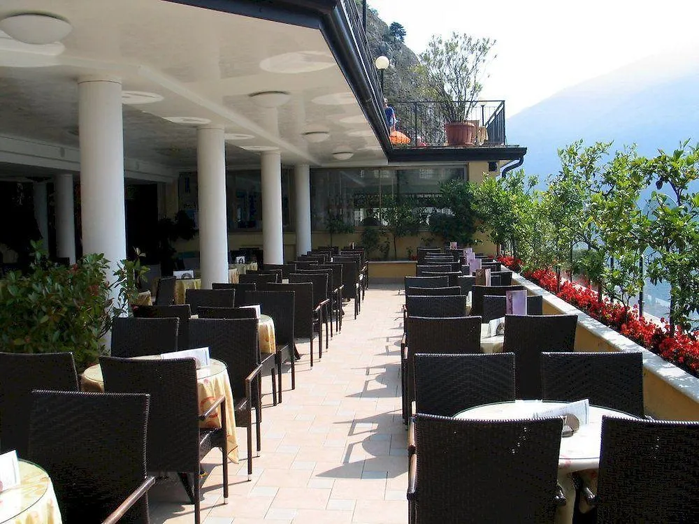Hotel Villa Dirce Limone sul Garda