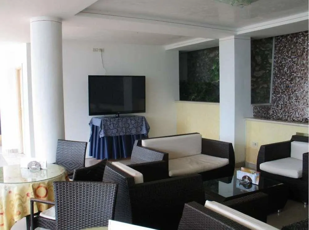 Hotel Villa Dirce Limone sul Garda 4*,  Italien