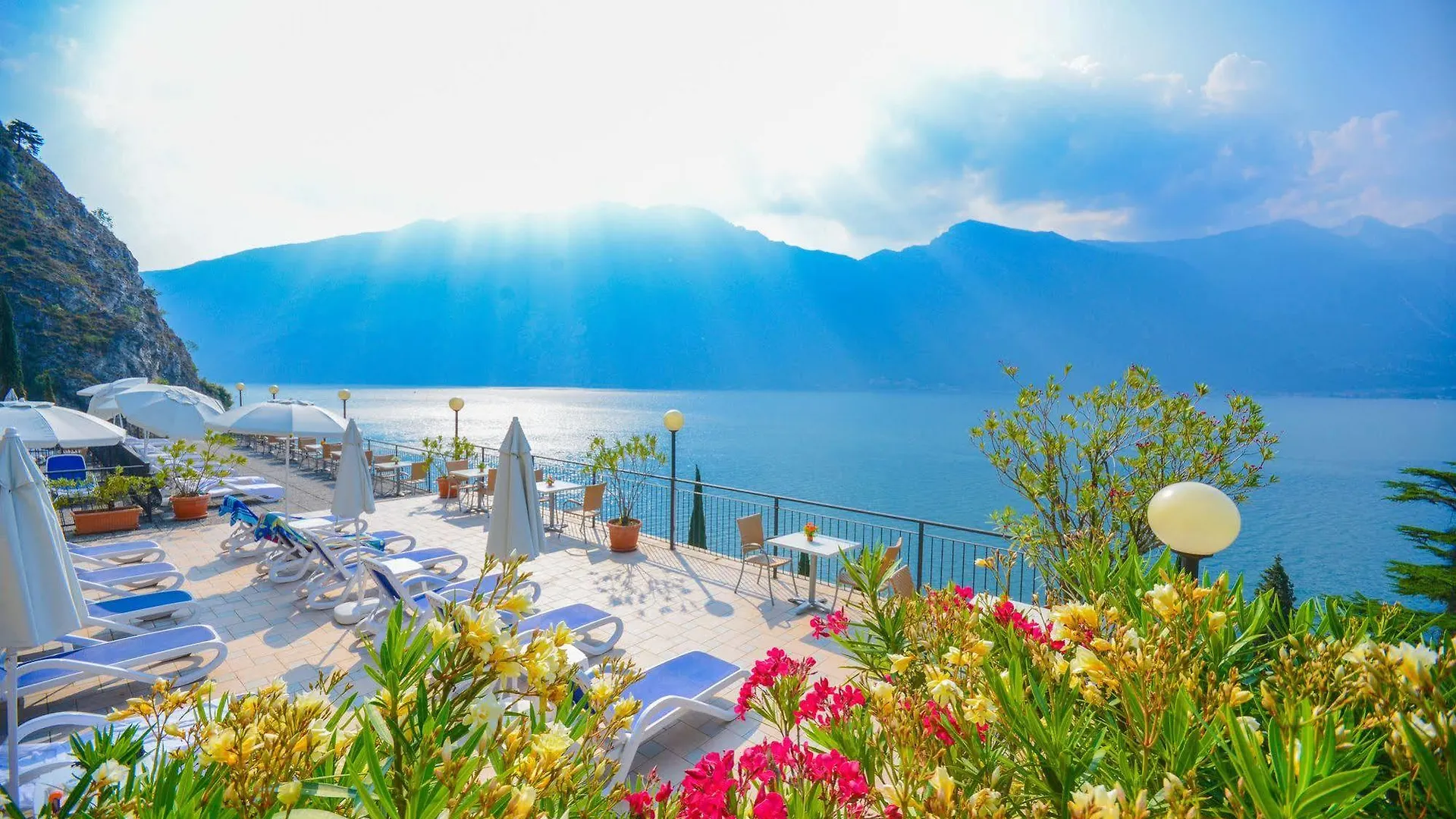 Hotel Villa Dirce Limone sul Garda 4*,